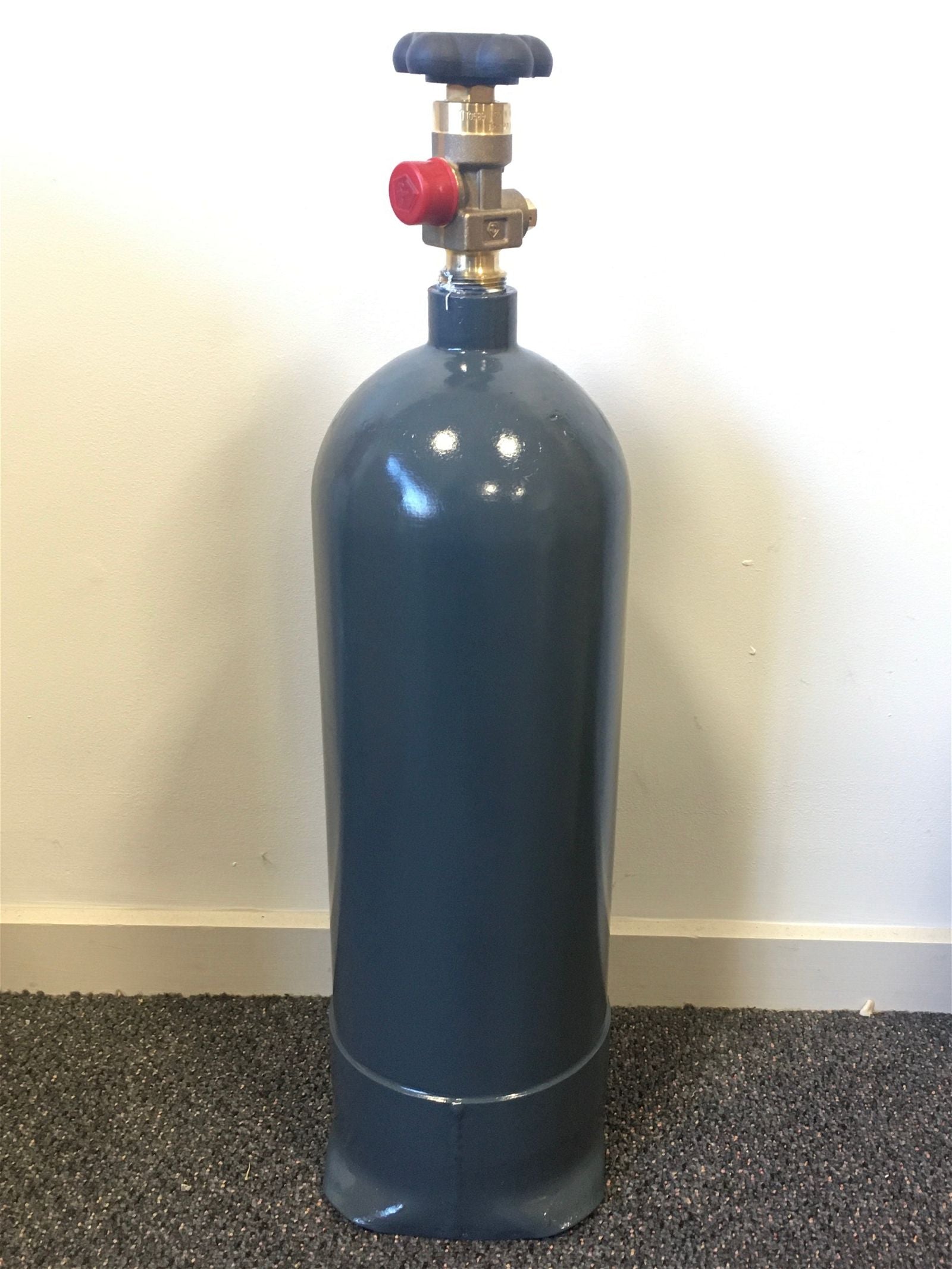 CO2 Cylinder - Reconditioned & Certified Steel 7 lb (3.2kg) Cylinder - All Things Fermented | Home Brew Supplies Shop Wellington Kapiti NZ